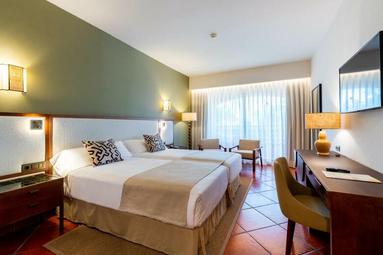 Puerto Antilla Grand Hotel
