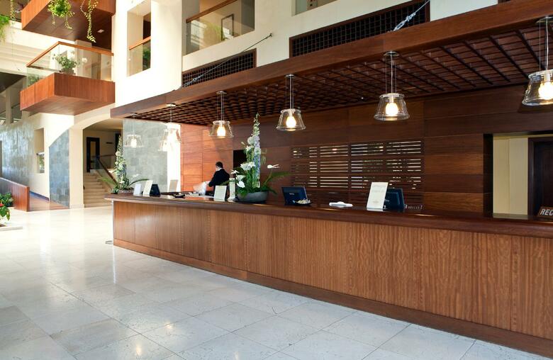 Puerto Antilla Grand Hotel