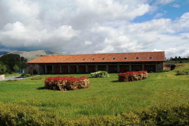 Hotel Iz�n Puerta De Gredos