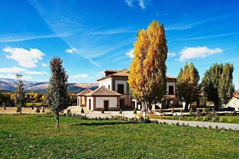 Hotel Iz�n Puerta De Gredos