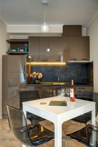 Venera & Anastasia Palace Apartments