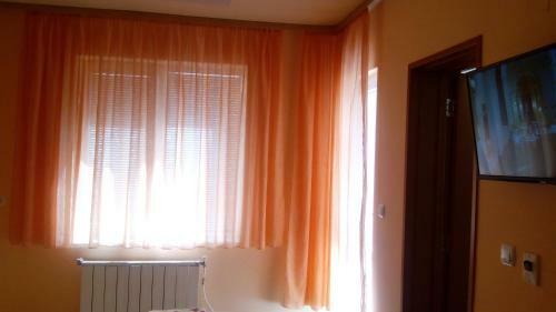 Hostal Guest House Edelweiss