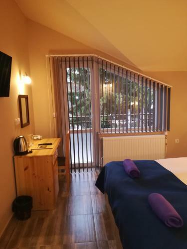 Hostal Guest House Edelweiss