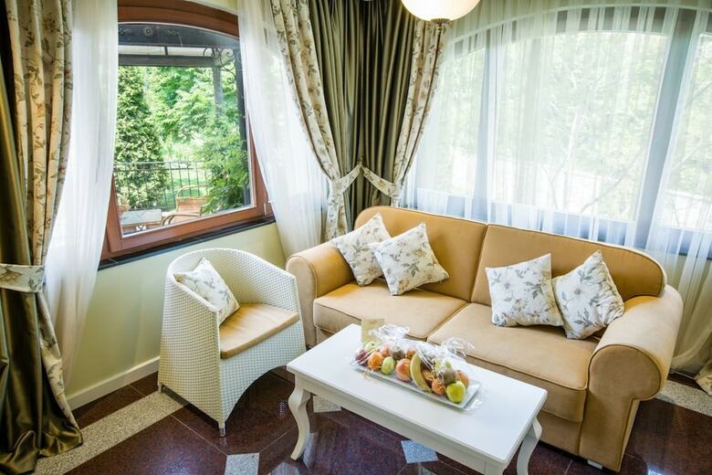Helena Vip Villas And Suites
