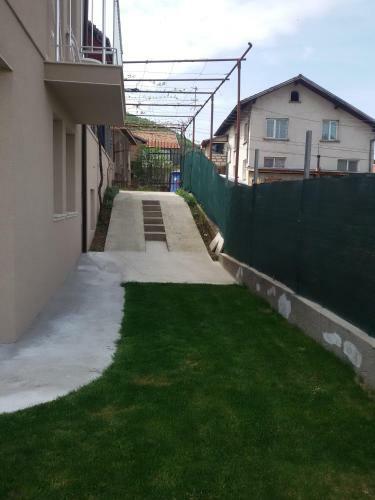 Hostal Guest House Tedi