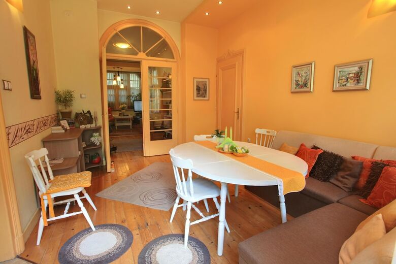 Hostal Guesthouse Tomovi