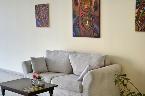 Semiramida Garden Apartment Eh