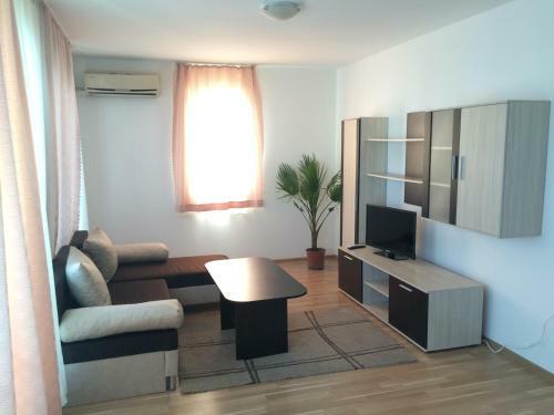 Solar Apartments In Diamond Bay