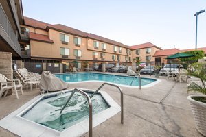 Hotel Comfort Inn & Suites
