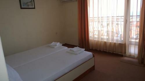 Hostal Elinor Guest House