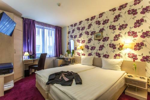 Best Western Art Plaza Hotel