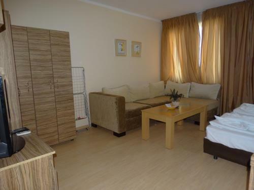 Aparthotel Chateau Del Marina Apart Complex