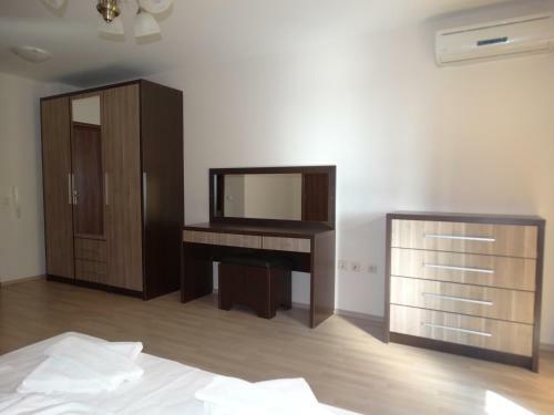 Aparthotel Chateau Del Marina Apart Complex