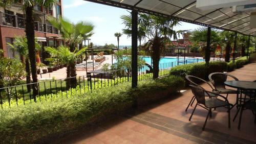 Aparthotel Chateau Del Marina Apart Complex