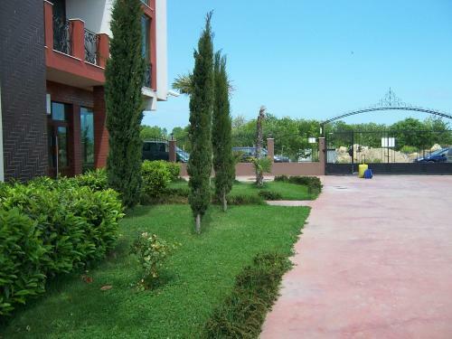 Aparthotel Chateau Del Marina Apart Complex