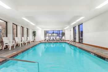 Hotel Days Inn South