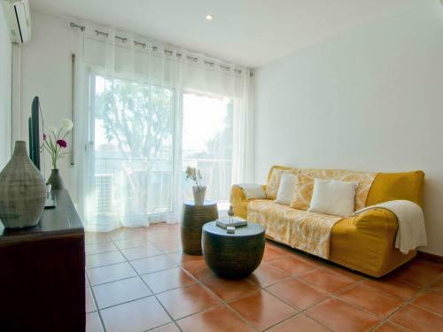 Flowers Apartment