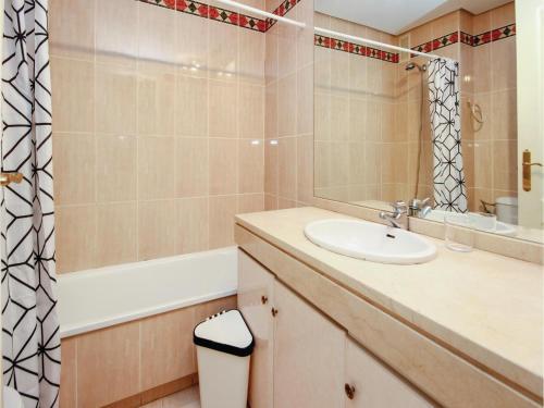 Three-bedroom Apartment In Torremolinos