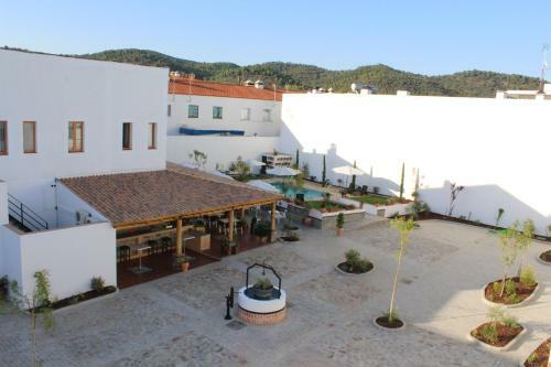 Hotel Entreolivos