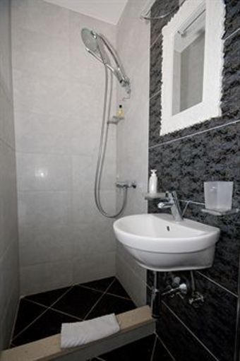 Residencia Roko House