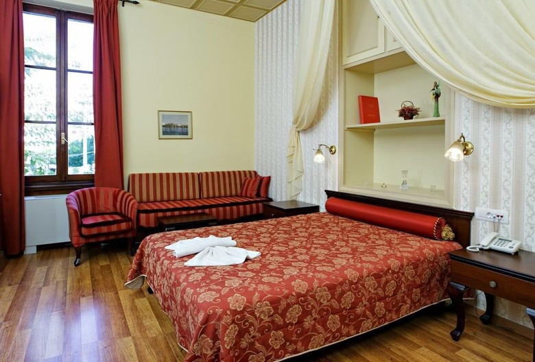Halepa Hotel