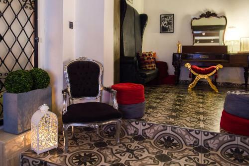 Hostal Backstage Boutique Townhouse