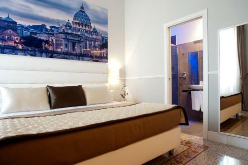 Hostal La Mongolfiera Rooms In Navona
