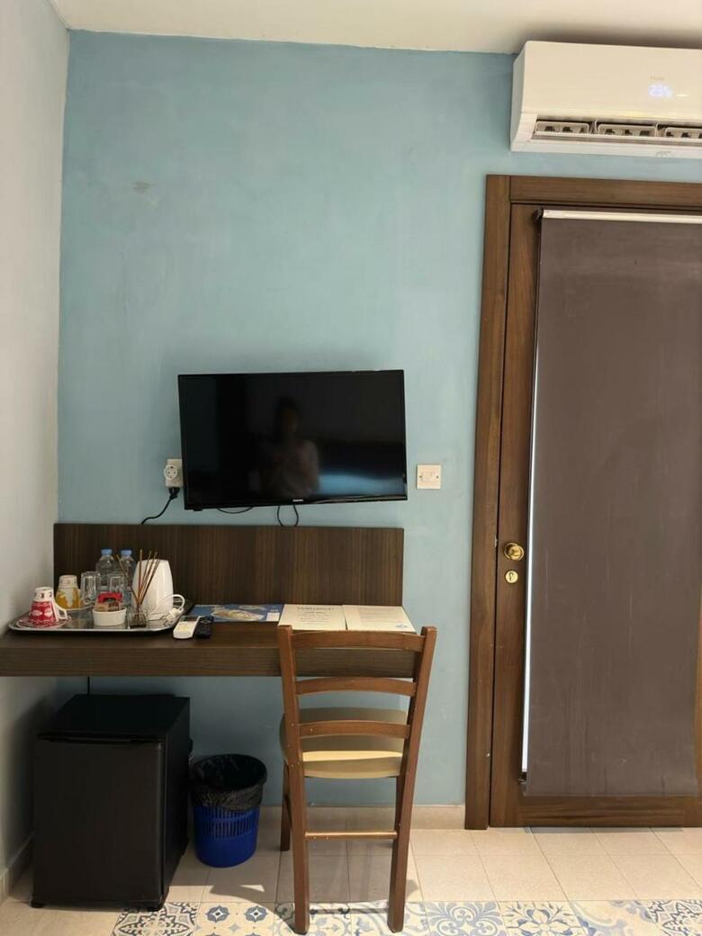 Hostal My Travel House