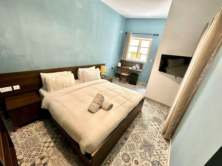 Hostal My Travel House