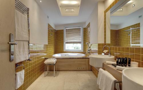 Hotel L'ea Bianca Luxury Resort