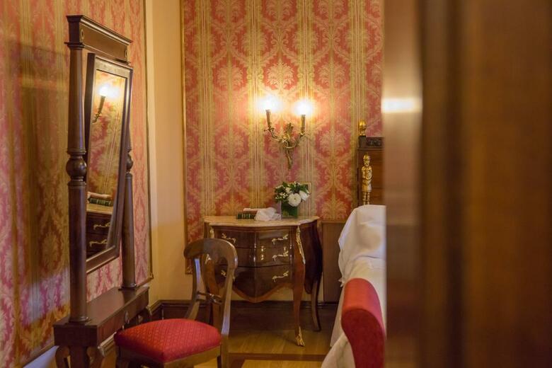 Due Torri Hotel