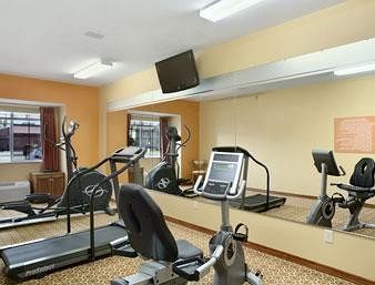 Hotel Microtel Inn & Suites