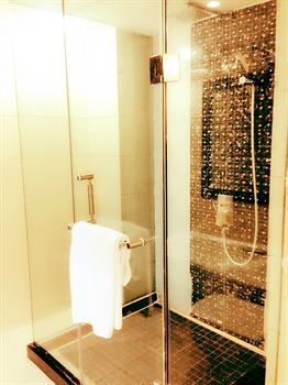 Royal Court Hotel Shanghai