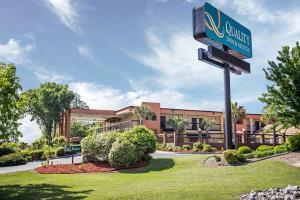 Hotel Quality Inn & Suites