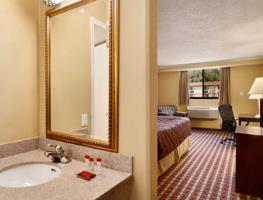 Hotel Ramada Allentown/ Whitehall