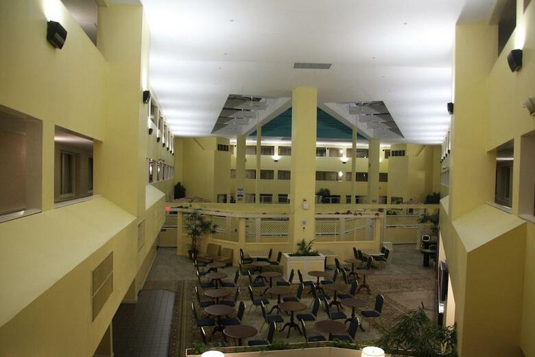 Bedford Plaza Hotel