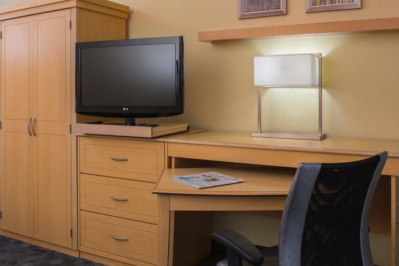 Hotel Courtyard By Marriott