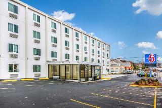 Hotel Motel 6 Boston Framingham