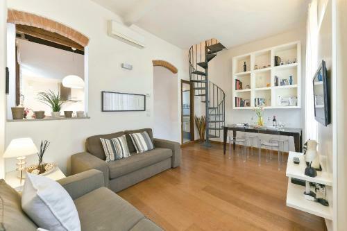 Santa Maria Novella Halldis Apartments