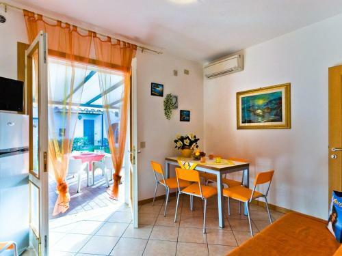 Two-bedroom Apartment Bibione Near River 7