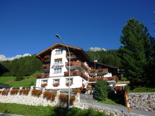 Hotel Zirmes