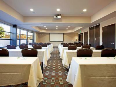 Hotel Holiday Inn Irvine Spectrum