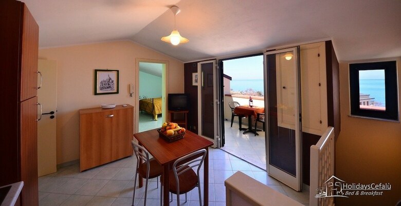 Bed & Breakfast Holidays Cefal�