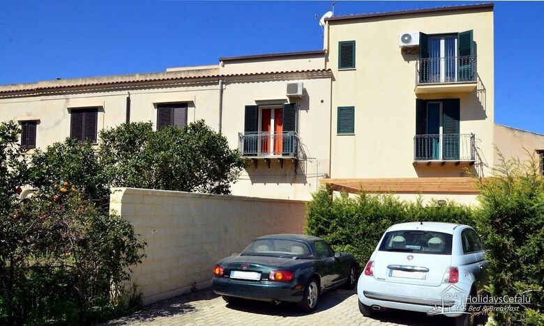 Bed & Breakfast Holidays Cefal�