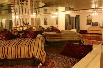 Waldport Beach Hotel