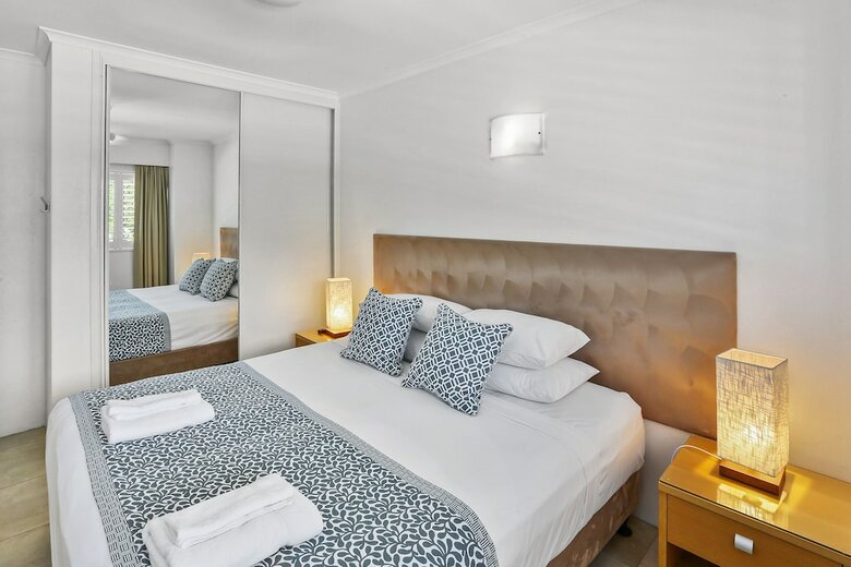 Hotel Agincourt Beachfront Apartments