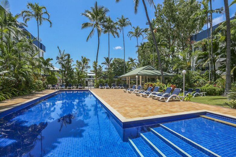 Hotel Agincourt Beachfront Apartments