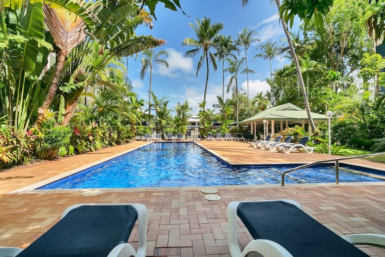 Hotel Agincourt Beachfront Apartments