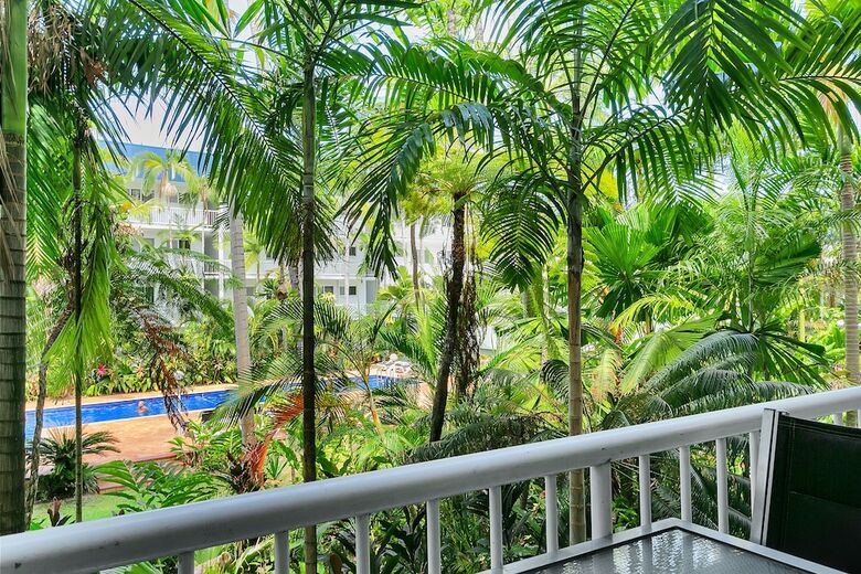 Hotel Agincourt Beachfront Apartments