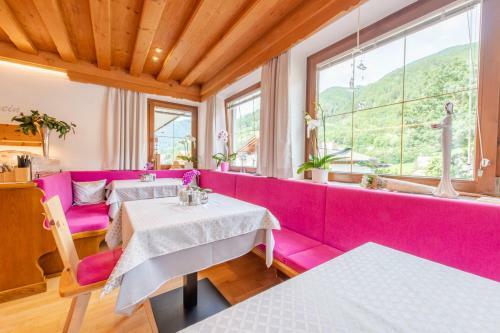 Aparthotel Garni Appartements Almrausch